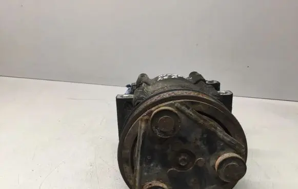 Ford Mondeo Mk III Air conditioning (A/C) compressor (pump)