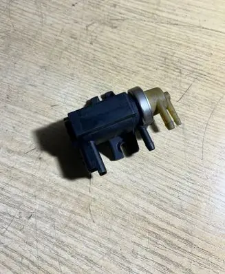 Citroen C5 Turbo solenoid valve 9661960380