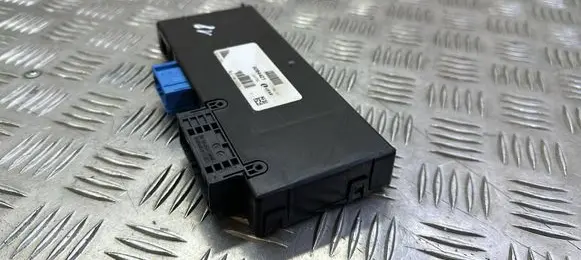 BMW 5 F10 F11 Gateway control module 9284421 120752