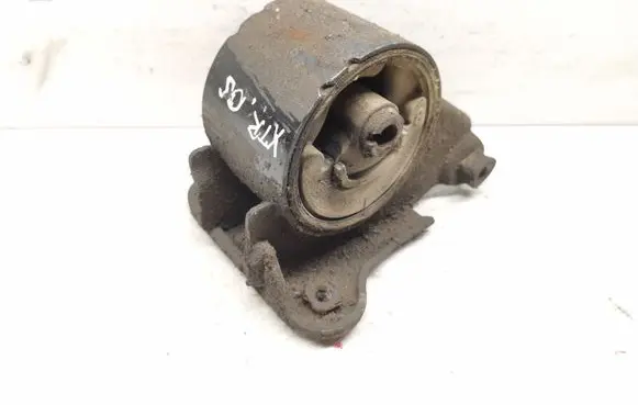 Nissan X-Trail T30 Engine mount bracket 113218H800