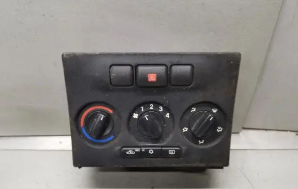 Opel Zafira A Climate control unit 90559839
