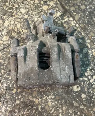 Opel Vectra C Rear brake caliper