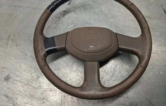 Toyota Hilux (N80, N90, N100, N110) Steering wheel
