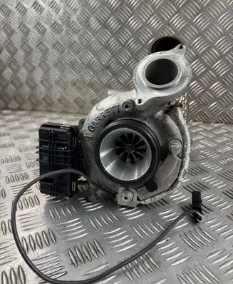 Audi A4 S4 B9 Turbo 059145873DB