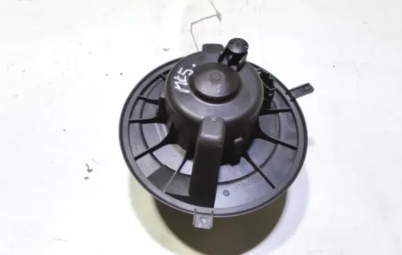 Volkswagen Golf V Heater fan/blower 1K1819015