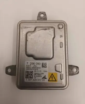 BMW 3 F30 F35 F31 Headlight ballast module Xenon 7296090 130732931700 10150111308