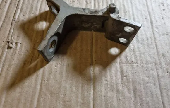 Audi 80 90 S2 B4 Front door upper hinge 