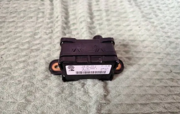 Volkswagen Golf Plus ESP acceleration yaw rate sensor 7H0907655A DC76M212VK 10170103663