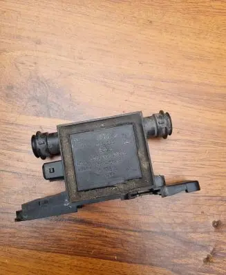 Audi A4 S4 B5 8D Door control unit/module 4A0959981A D104A