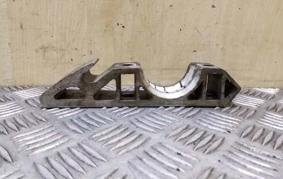 Volkswagen Touareg II Sway bar bush bracket, front 7L0411063B