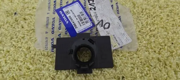 Volvo S90, V90 Front parking sensor holder (PDC) 39847666