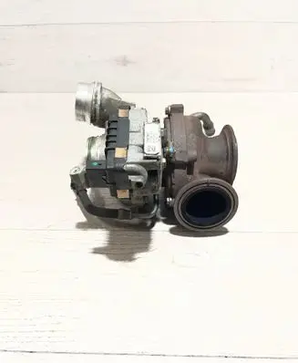 BMW 5 F10 F11 Turbo 779975807 0GT02251F