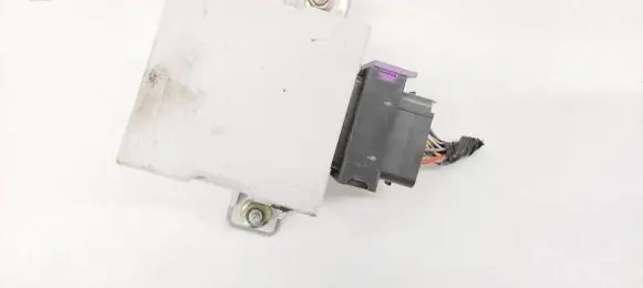 Toyota Avensis T250 Window wiper relay 8594005020 85940-05020