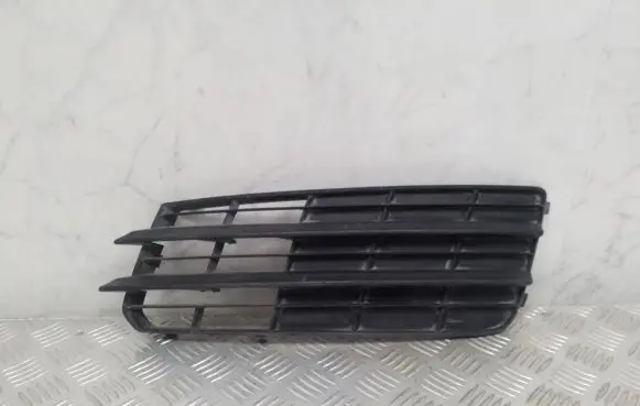 Audi A7 S7 4G Front bumper lower grill 4G8807681