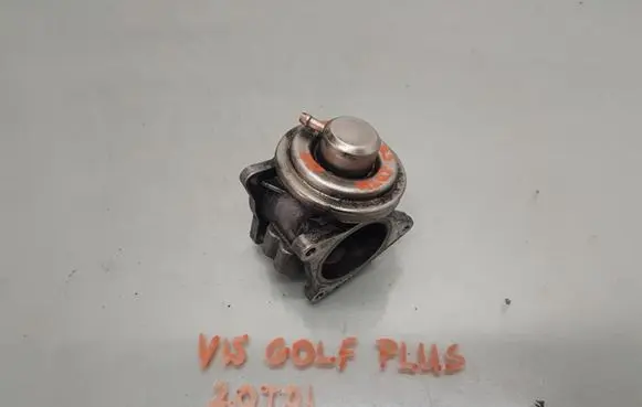 Volkswagen Golf Plus EGR valve 038129637D