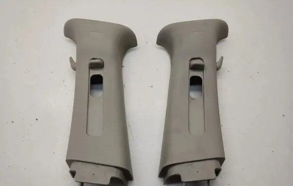 Chrysler 300 - 300C (B) pillar trim (top) 1AV97BD1AB 1AV96BD1AB