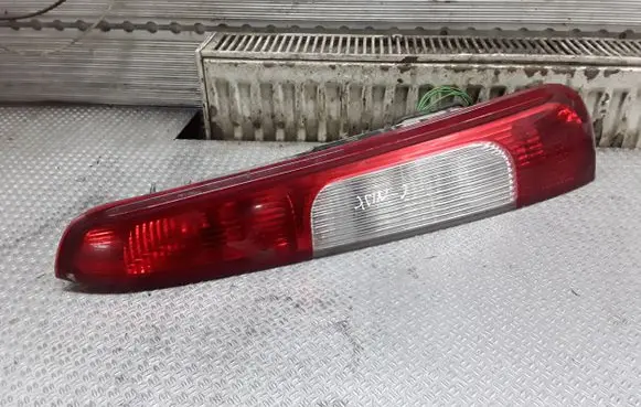 Ford C-MAX I Rear/tail lights