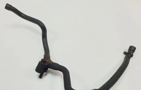 Mercedes-Benz CLK A209 C209 Breather hose/pipe 