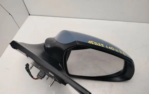 Hyundai i10 Front door electric wing mirror 15D25
