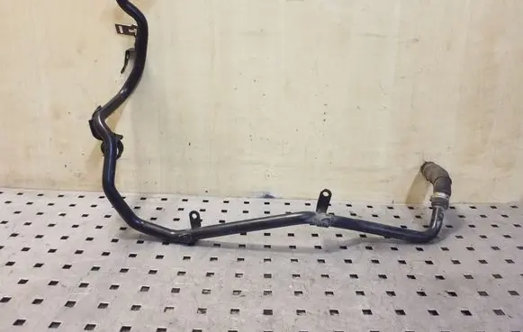 Audi Q7 4L Engine coolant pipe/hose 059121507L