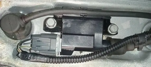 Suzuki SX4 High voltage ignition coil GN10318 DELPHI