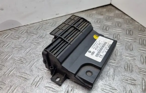 Audi Q7 4L Power management control unit 4F0907280E