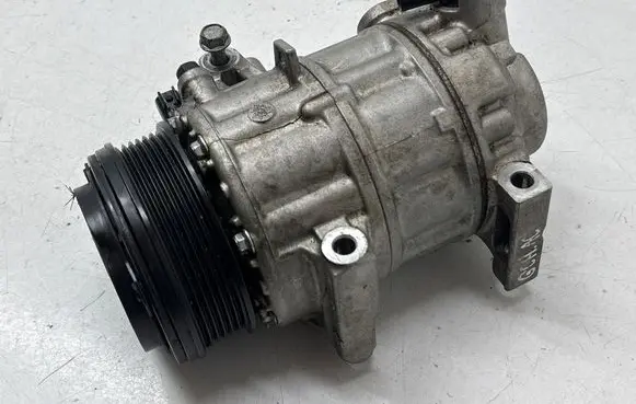 Jeep Grand Cherokee WL Air conditioning (A/C) compressor (pump) P68459835AB CA500G9JAA4