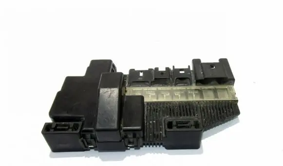Suzuki Grand Vitara II Fuse module