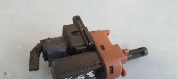 Ford Fusion Brake pedal sensor switch 2s6t7c54aa 2s6t-7c54-aa