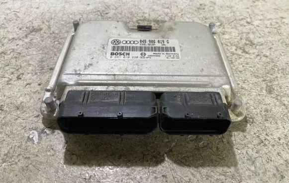 Audi A2 Engine control unit/module 045906019G 0281010220 28SA4882