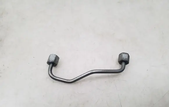 KIA Sorento Fuel injector supply line/pipe 