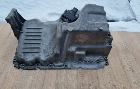 BMW 5 E60 E61 Oil sump 7803071 13992010