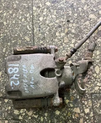 Rear brake caliper