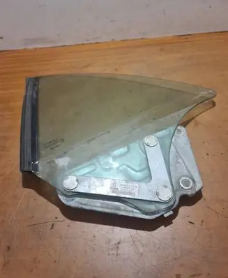 Peugeot 207 CC Rear side window 9680223280 978387100