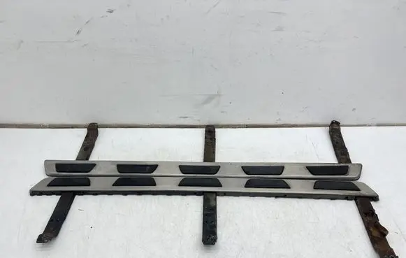 Audi Q7 4L Sill 