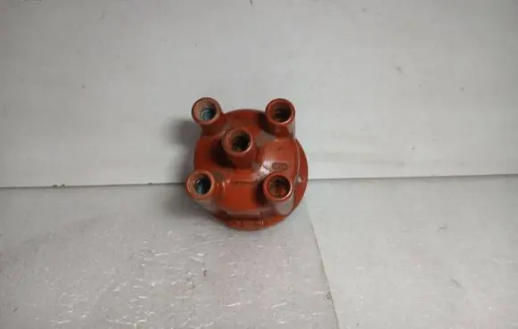 Volkswagen Golf II Spark distributor cap 1235522056