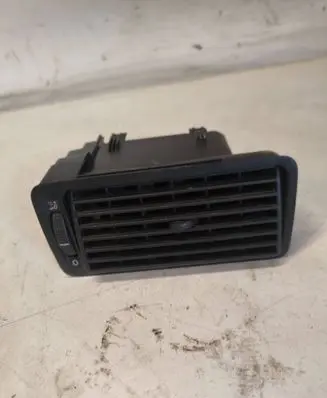 Volkswagen Golf IV Dash center air vent grill 1J1815716