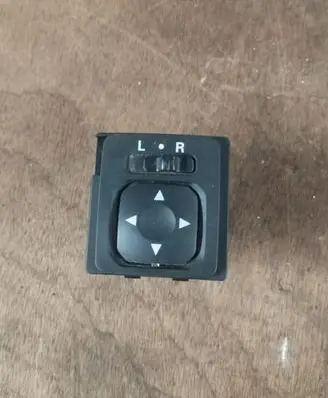 Mitsubishi Endeavor Wing mirror switch MR417977 183570