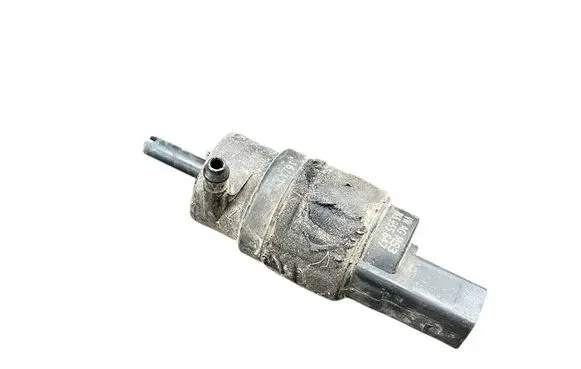 Audi A4 S4 B8 8K Windscreen/windshield washer pump 8K5955647