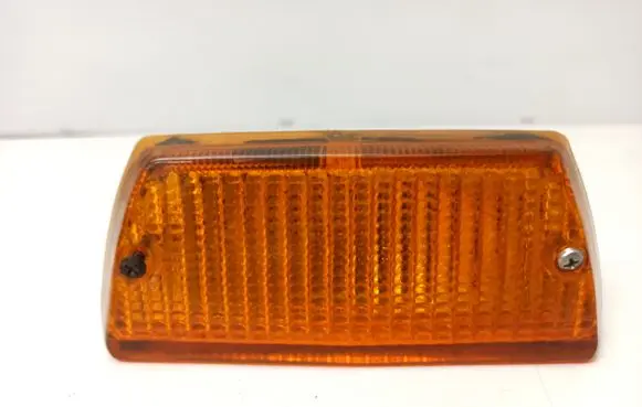 Volkswagen K70 Front indicator light 3010115