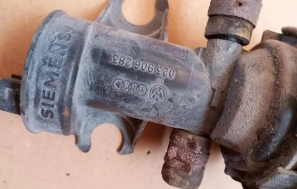 Jaguar XJ X308 Turbo solenoid valve 023906283