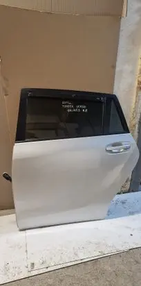 Toyota Verso-S Rear door 