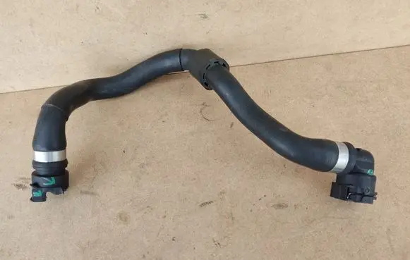 BMW 4 F32 F33 Engine coolant pipe/hose 7627101 17127627101