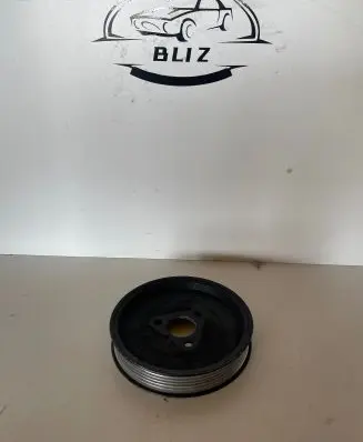 BMW 3 E46 Power steering pump pulley 32421247891