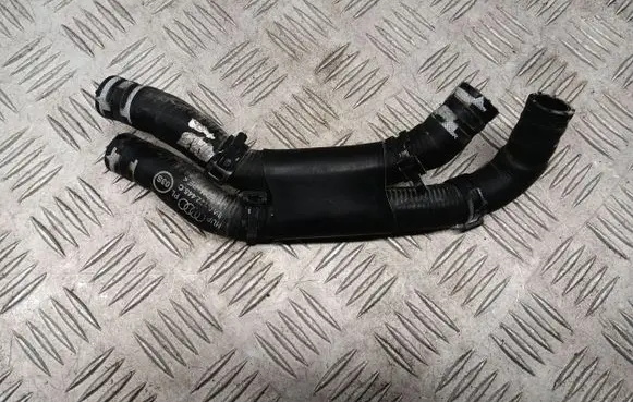 Audi A4 S4 B9 8W Coolant pipe/hose 8W0122445C