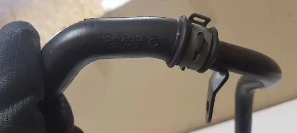 Jaguar XF X250 Engine coolant pipe/hose AW9Q6C661AB 9X2Q6A886BB