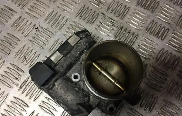 Volvo S60 Throttle valve 30650013 0280750103