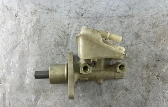 Ford Focus Master brake cylinder 03350886401