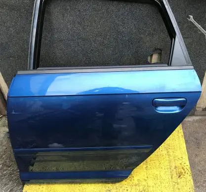Audi A3 S3 8P Rear door