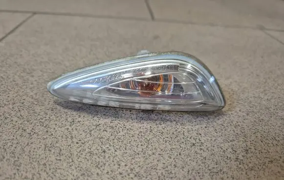 KIA Ceed Front fender indicator light 92304A20